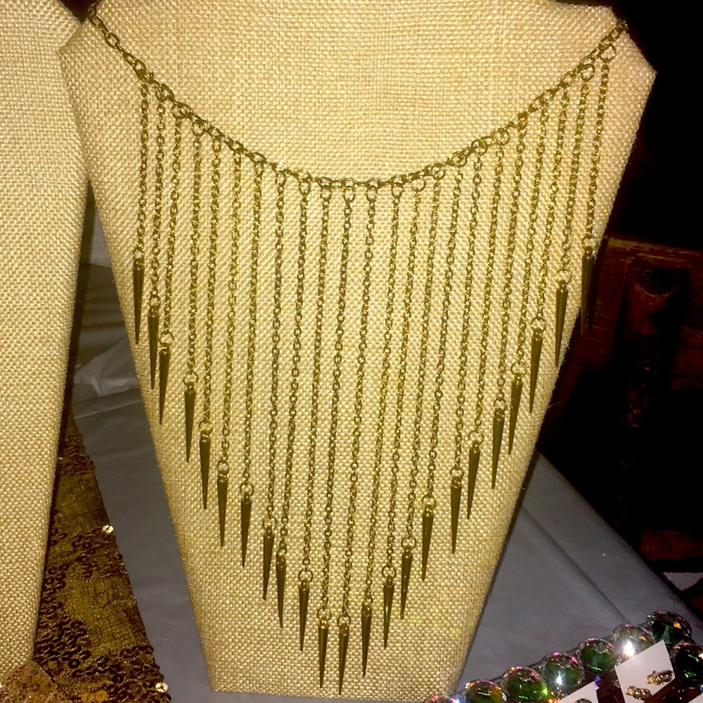 Gold Waterfall kingdom warrior trendy necklace NWT - Picture 1 of 9